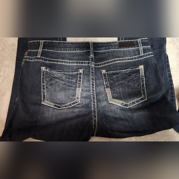 EUC Buckle Daytrip Mila - Picture 4 of 4